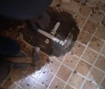 綦江卫生间漏水维修公司为您分享下卫生间渗水如何处理及注意事项